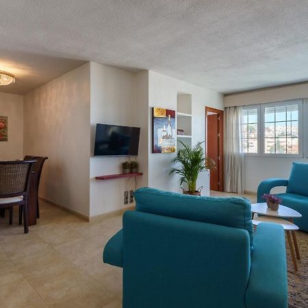 Malagasuite Carihuela Seaviews Торремолинос Экстерьер фото