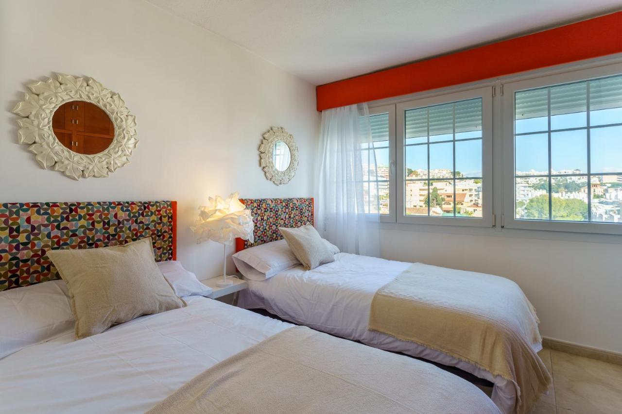 Malagasuite Carihuela Seaviews Торремолинос Экстерьер фото