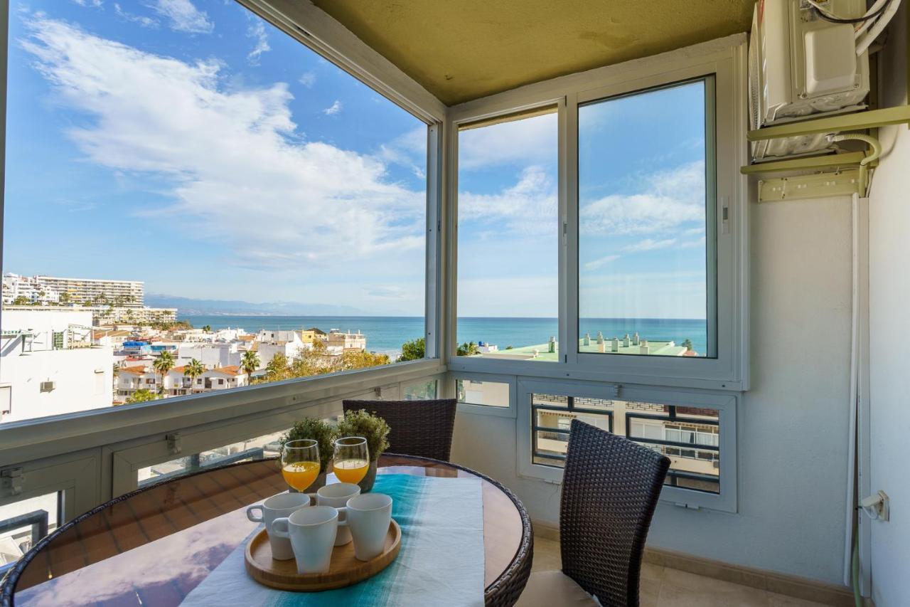Malagasuite Carihuela Seaviews Торремолинос Экстерьер фото
