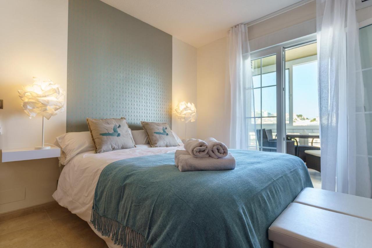 Malagasuite Carihuela Seaviews Торремолинос Экстерьер фото